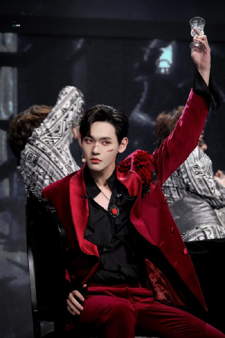 明日之子田鸿杰