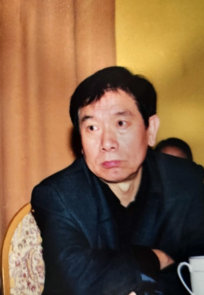 雷明(1939年一2010年04月23日),ming lei,曾用名雷鸣,出生于中国山西