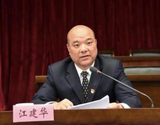  /p> p>曾任福建省武夷山市委委员,常委,书记. /p>