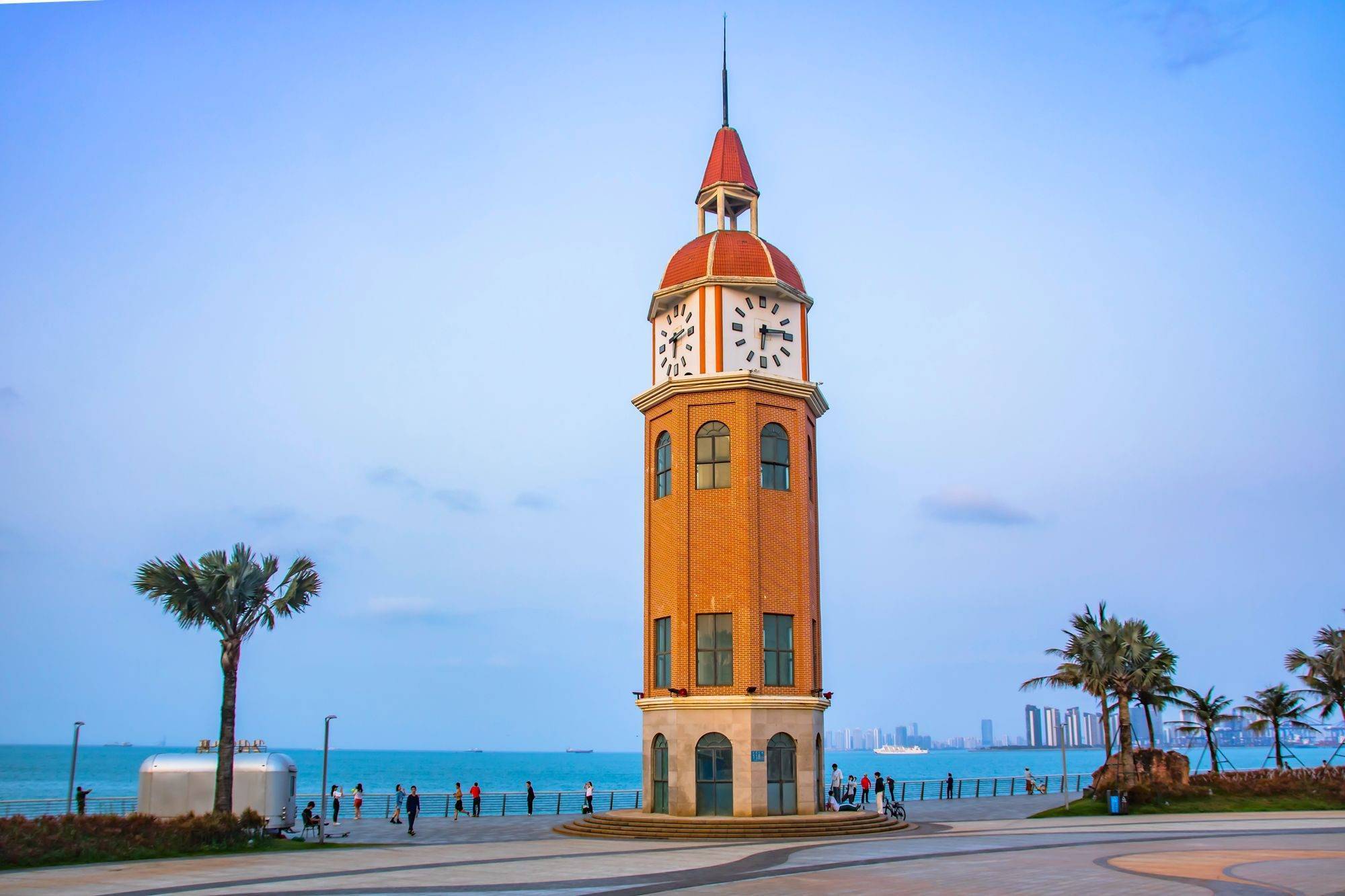  p data-id="gnba63uocw">海口海秀公园位于海口市秀英区,北起海盛路