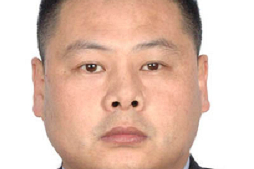  p>王亚飞,男,汉族,1970年11月出生,河南省内黄县人,在职研究生学历