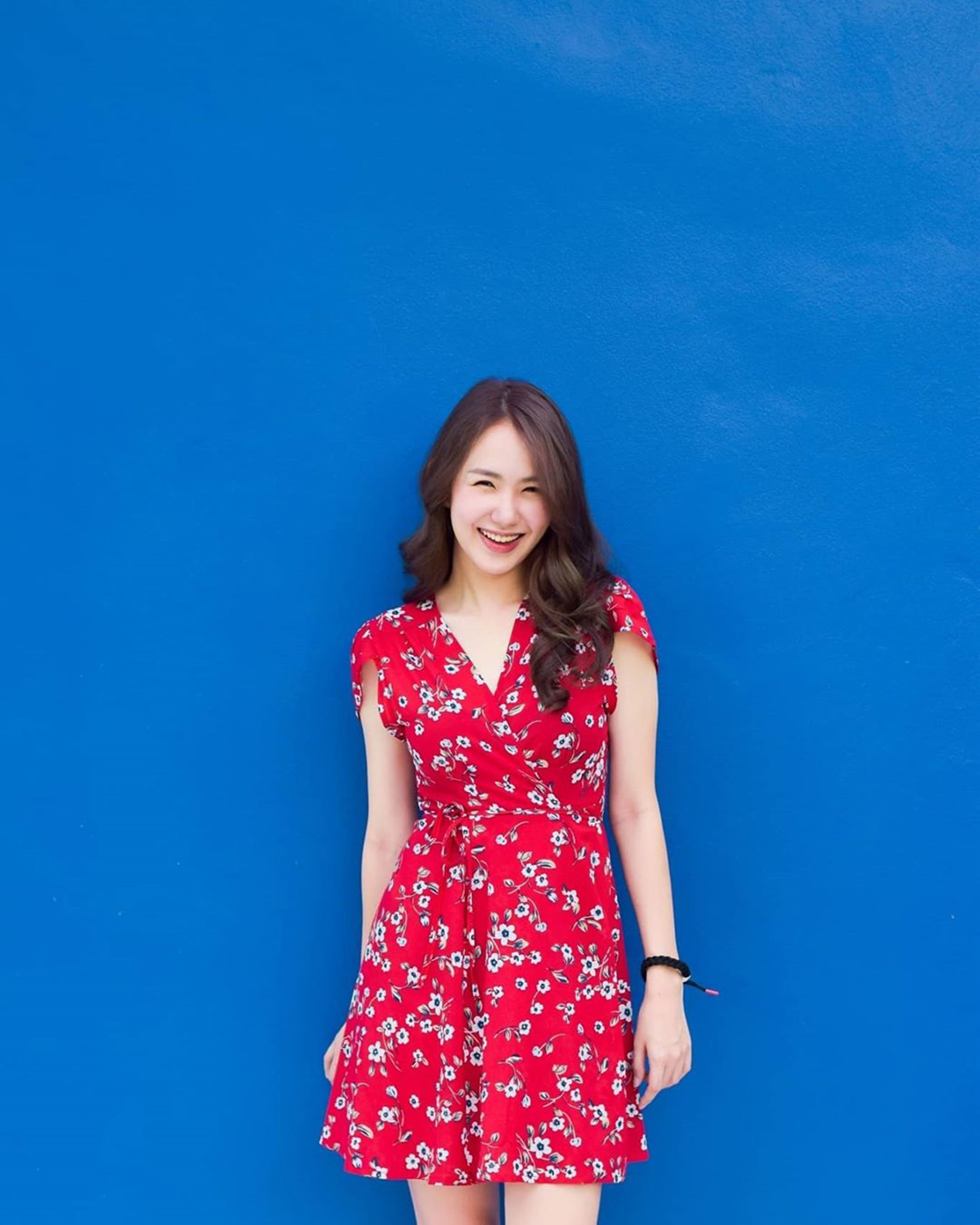  p>娜塔扎瑞·抔勒威查固(cherreen),1994年10月20日出生于泰国曼谷