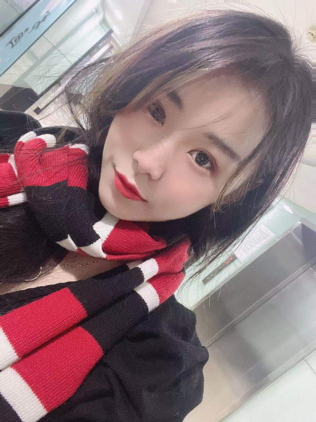  p data-id="2e3owj5bwjc"> 歌手叶莺:艺名 (林芯),流行音乐讲师.