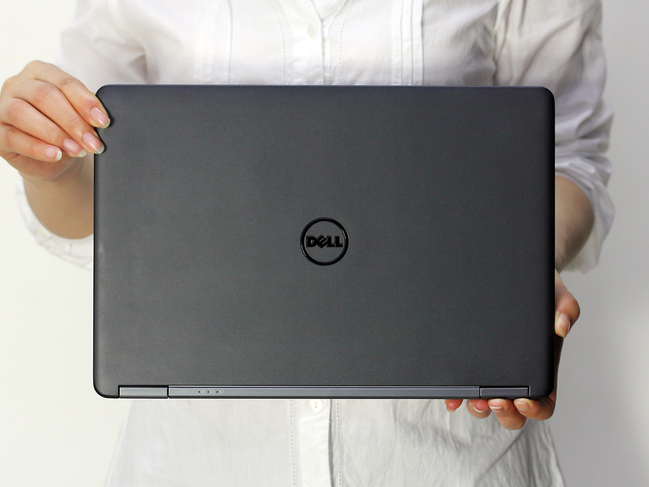 戴尔latitude 12 7000