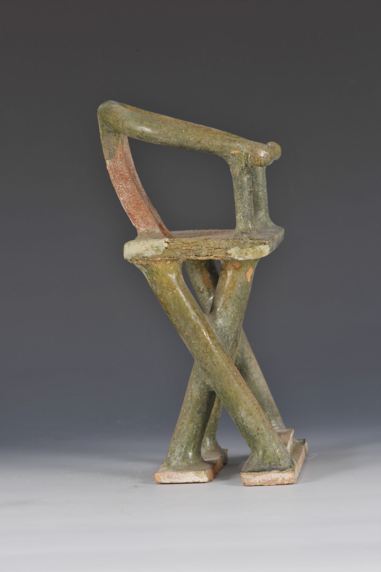 明代三彩陶交椅