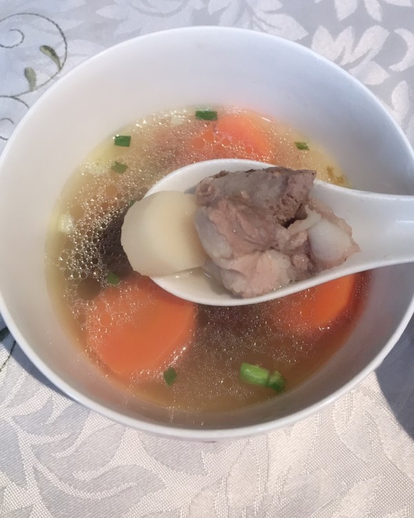 淮山胡萝卜猪骨汤
