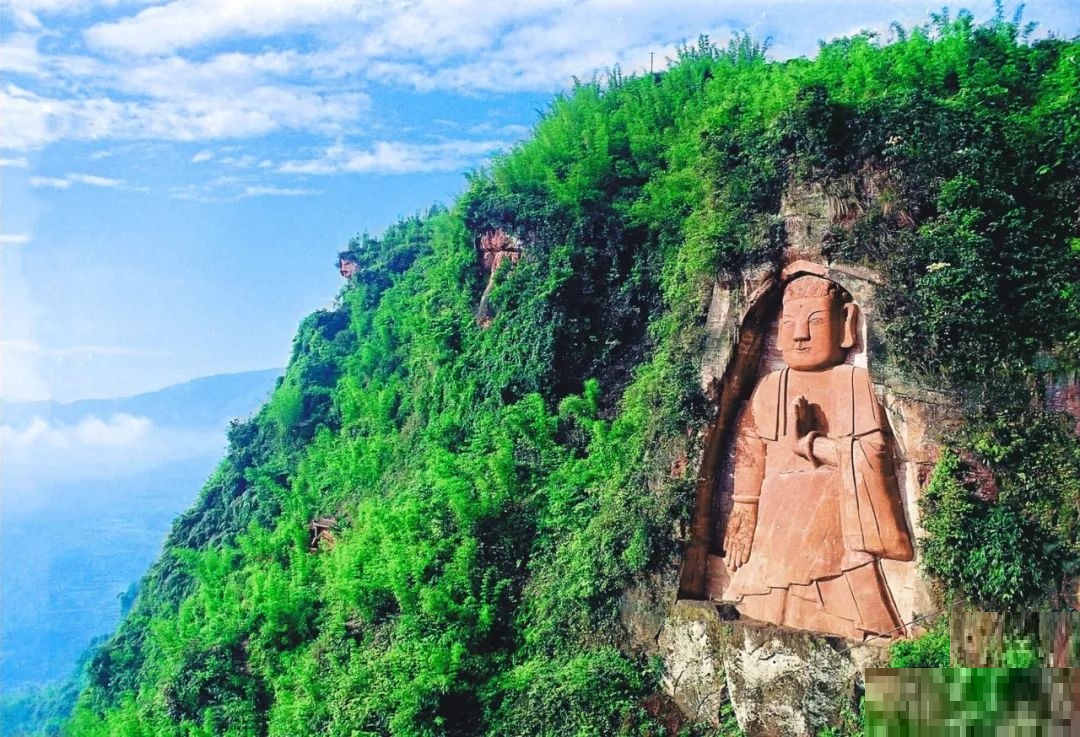  p>龙华八仙山大立佛位于宜宾市屏山县 a target="_blank" href="