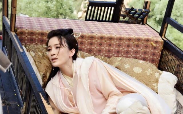 新《绝代双骄》用了两场戏，将“玉郎江枫”变成了渣男_百科TA说