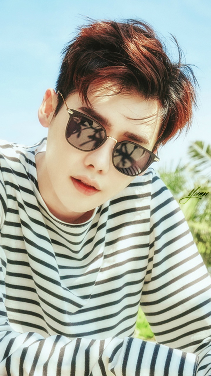  p>李钟硕 i>(         ,lee jong suk) /i>,1989年9月14日出生于京畿