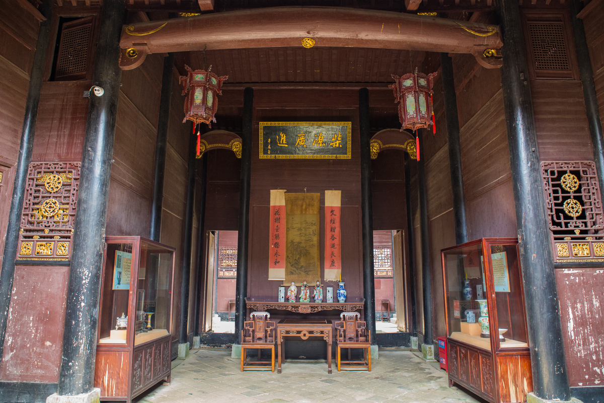  p>景德镇陶瓷民俗博物馆是中国陶瓷专业博物馆,在江西省景德镇市瓷都