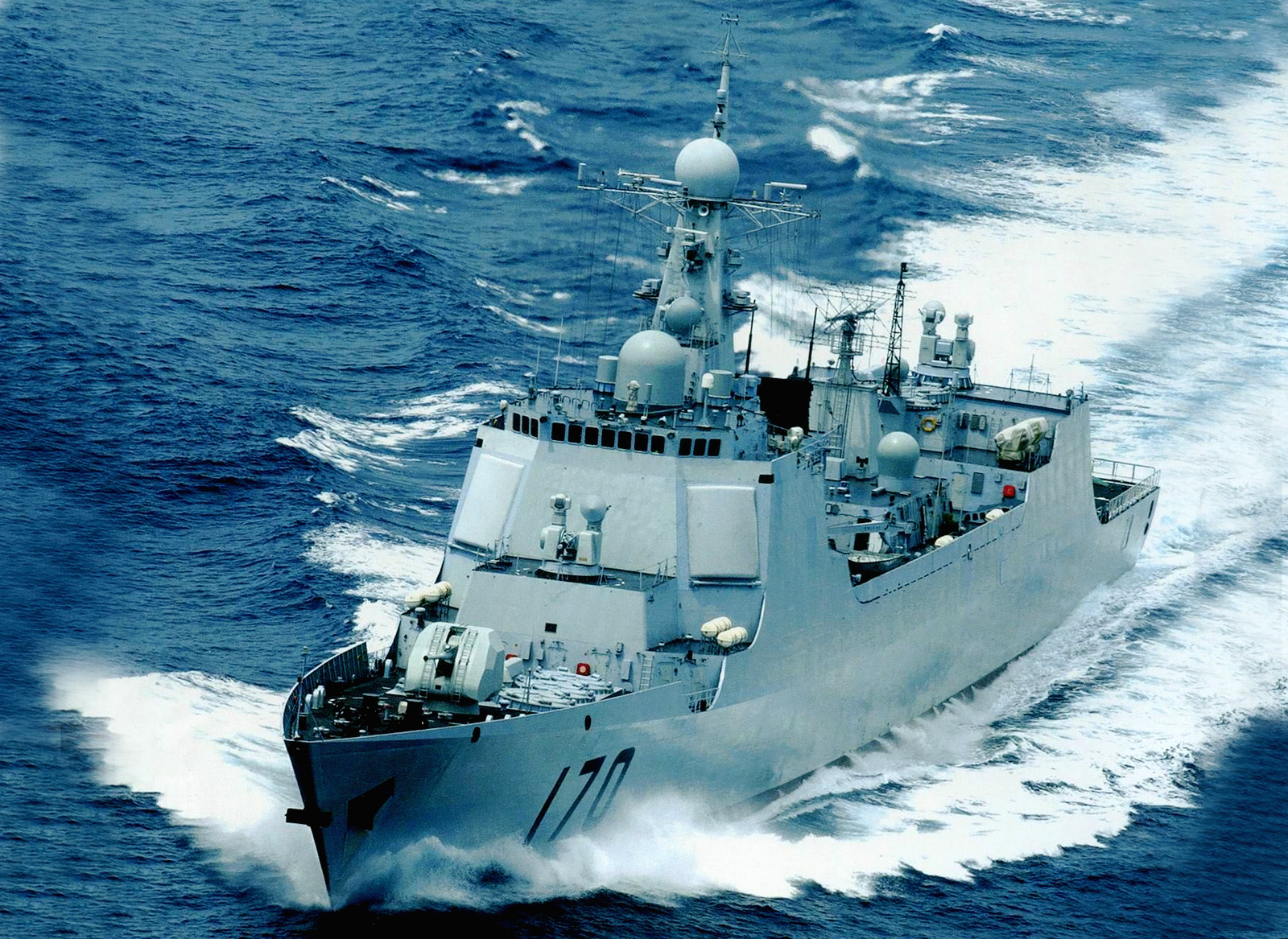  p>兰州号驱逐舰(舷号:170,简称:兰州舰) ,是中国海军隶下的一艘 a