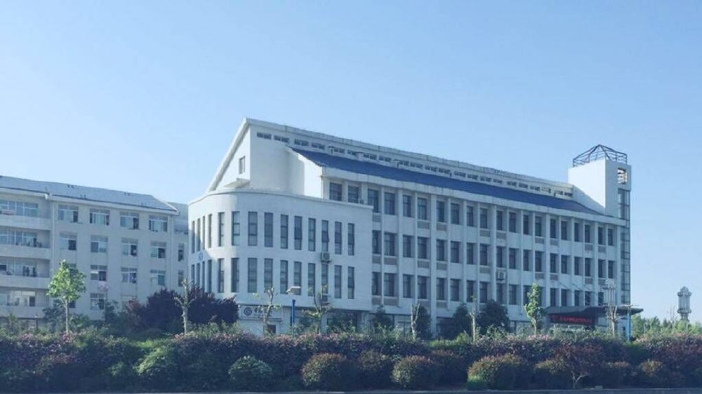 泰山职业护理学院