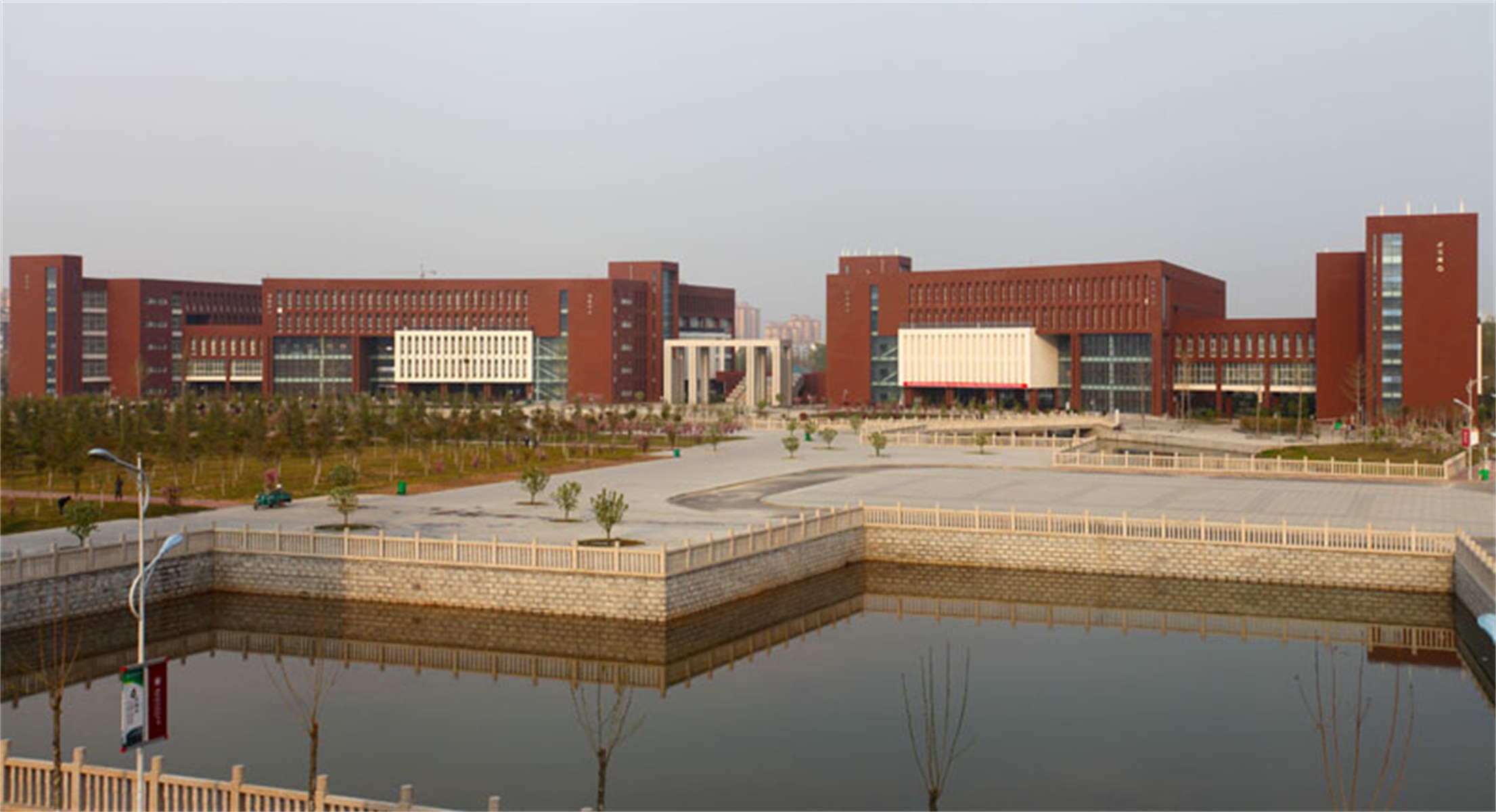 鹤壁职业技术学院