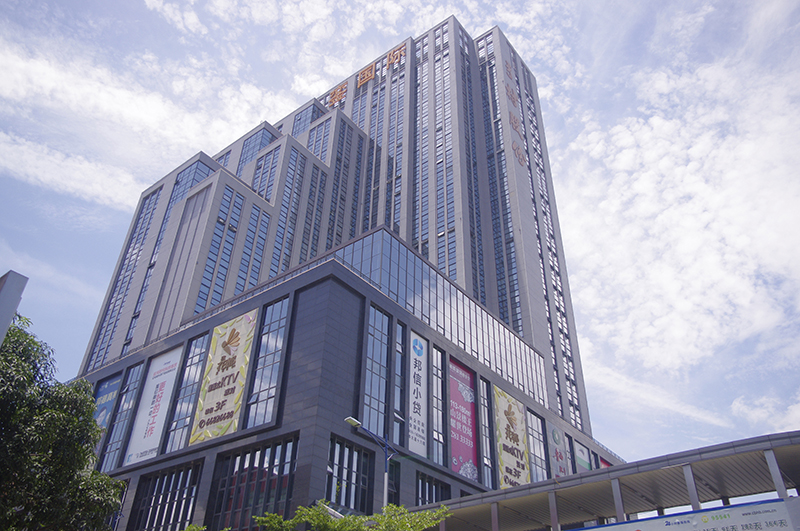 地理位置优越,座落于交通便利的深圳龙华清湖地铁站--金銮国际大厦