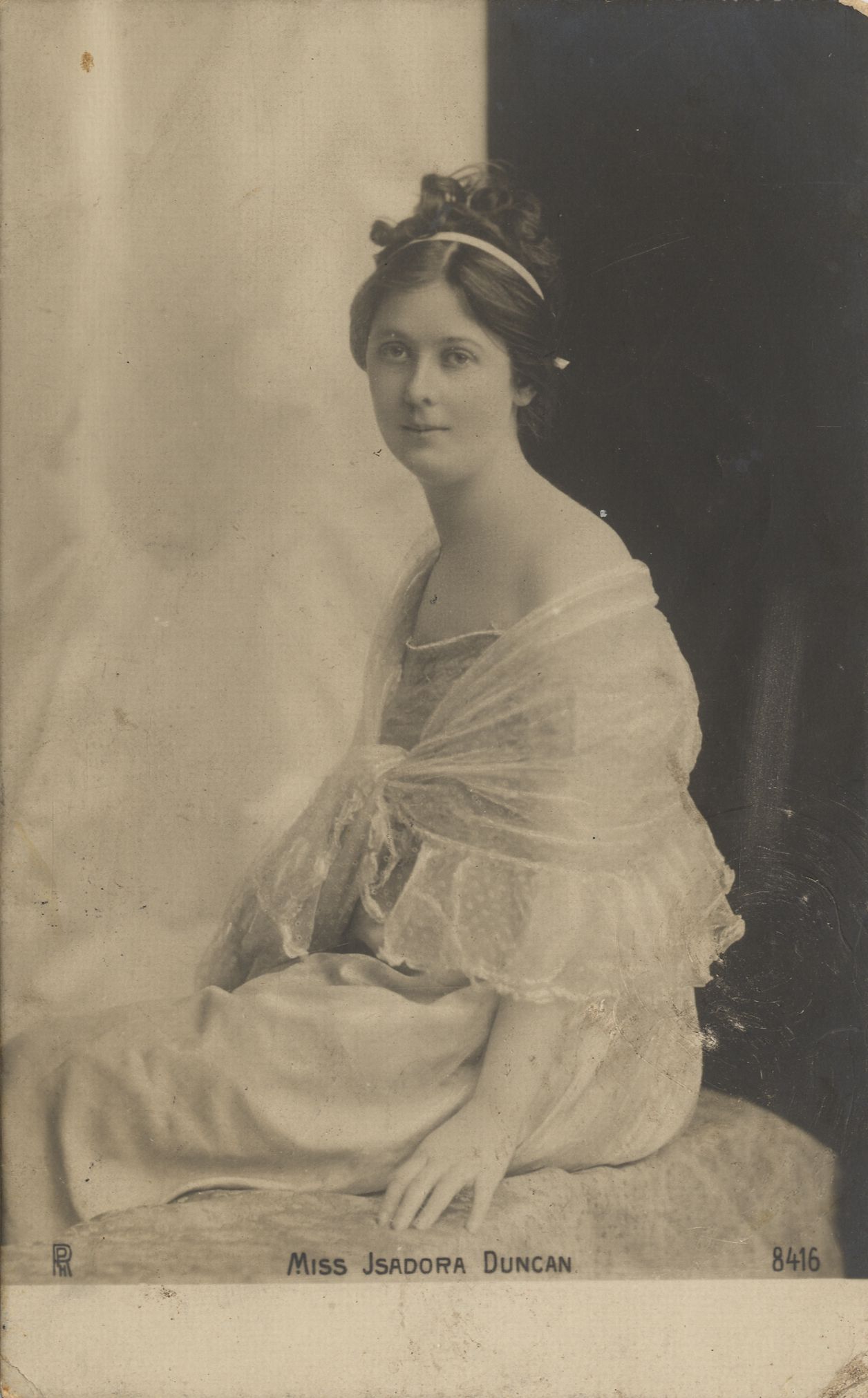 data-id="gnc04qwqlm">伊莎多拉·邓肯(1877—1927),美国舞蹈家,现代