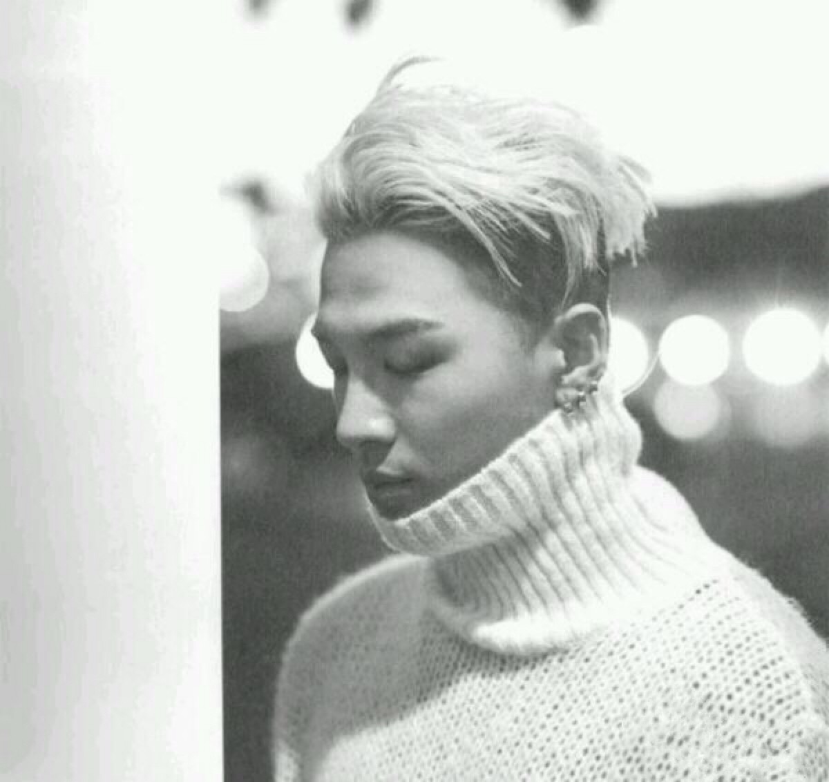  p data-id="gns08wi3mt">taeyang(太阳,      ),本名东永裴