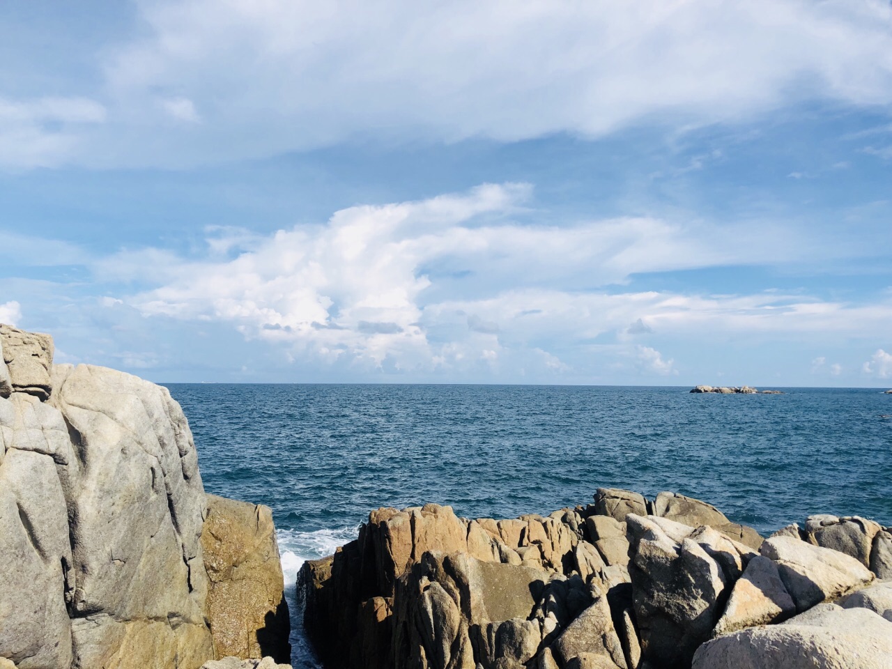 data-lemmaid="5872676">台山市 /a>上川岛飞沙滩旅游度假区是广东