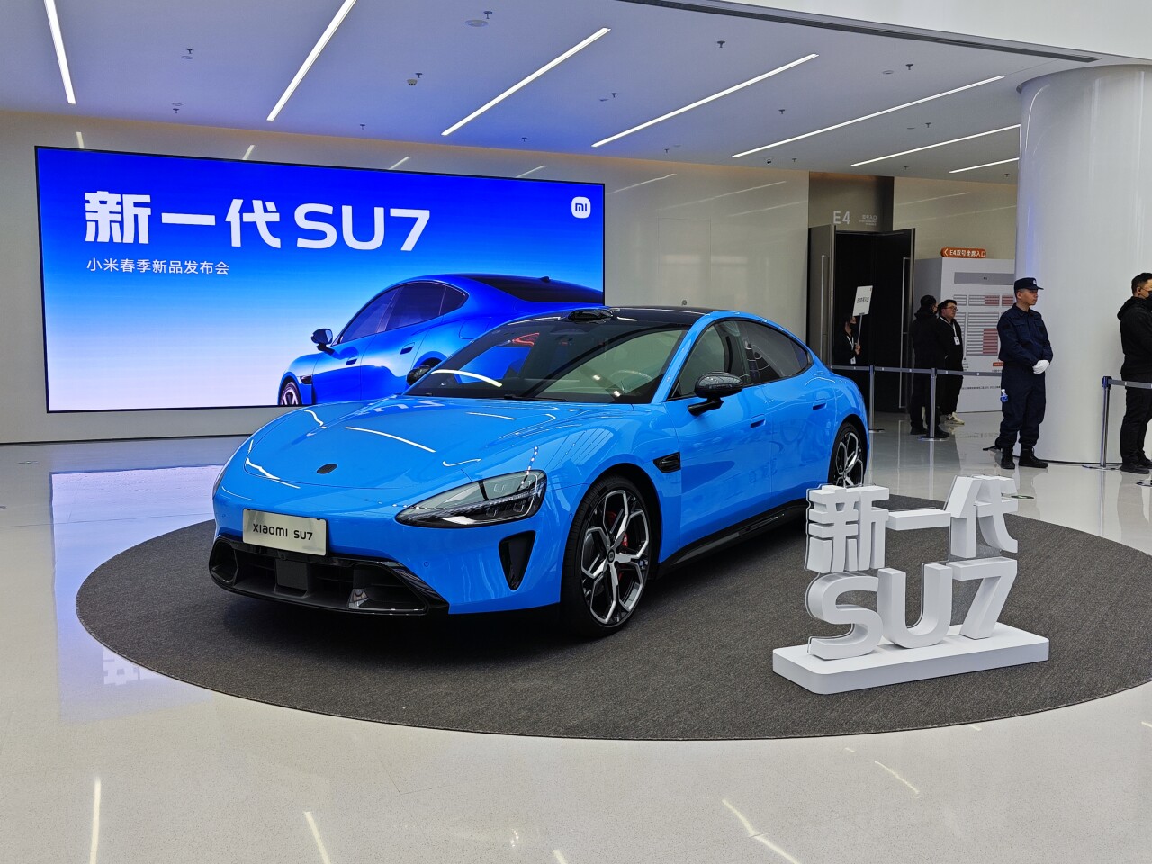 21.99万起，新一代SU7上市！这次小米不想只当「性价比屠夫」_百科TA说