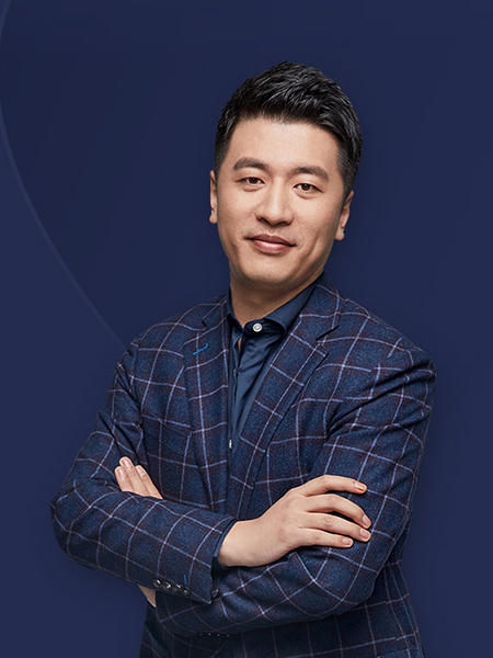  p>张雪峰 i>(本名张子彪) /i>,男,1984年出