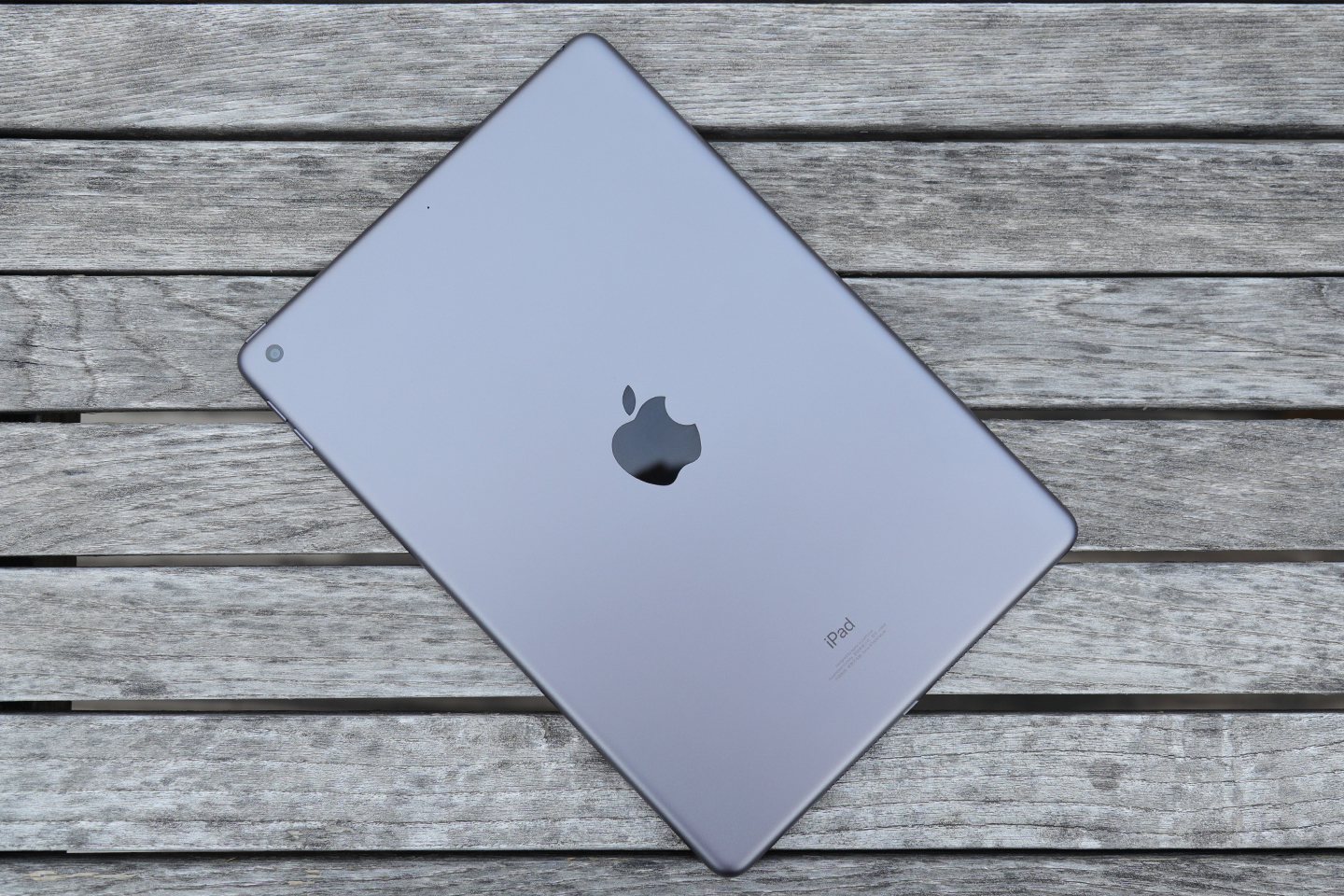 data-lemmaid="304038">苹果公司 /a>的平板电脑,搭载苹果a13仿生芯片