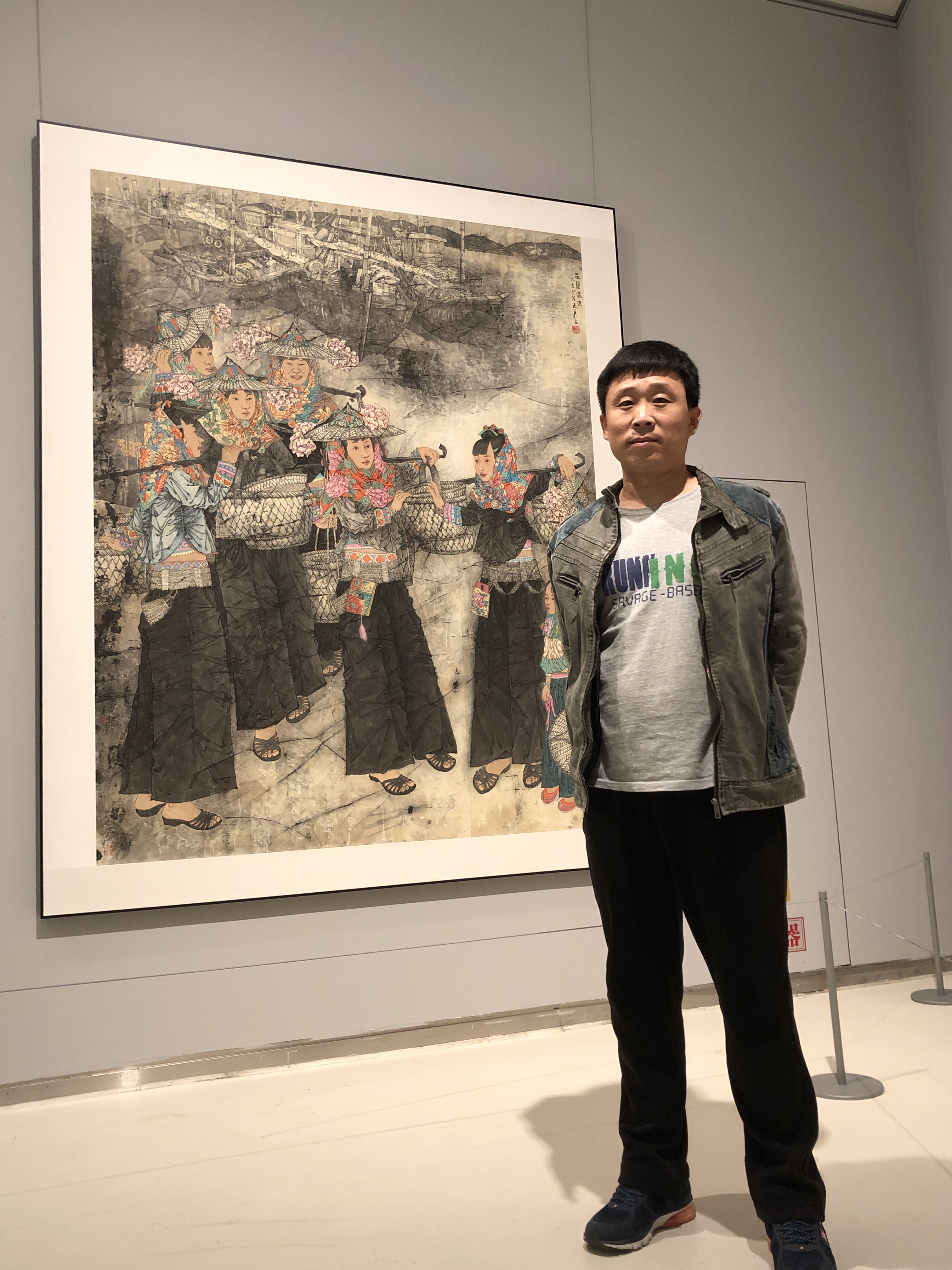 山东籍画家,现居<a target="