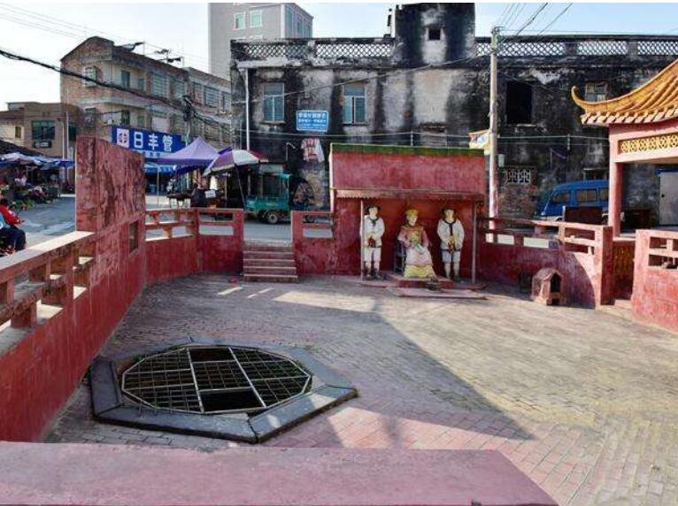  p data-id="gnhhezjymq">鳌头镇,隶属于广东省茂名市茂南区,地处 a