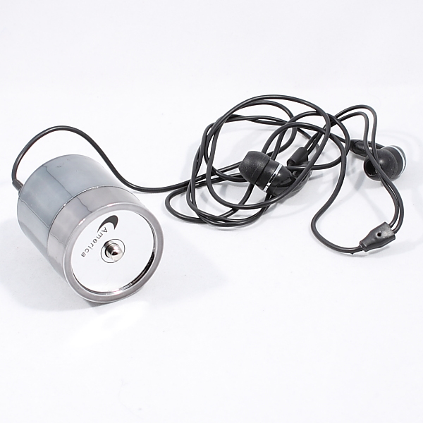 ear listens,俗称 a target="_blank" href="/item/隔墙有耳/15418"