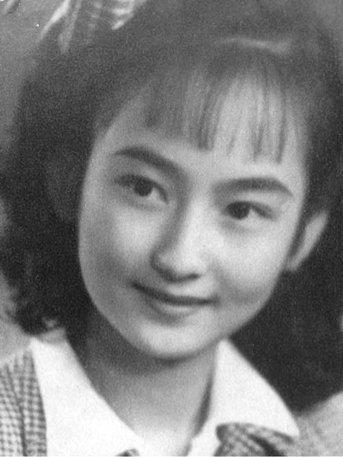 凤凰(1928年7月15日—2016年9月26日),本命严慧秀,中国早期电影女演员