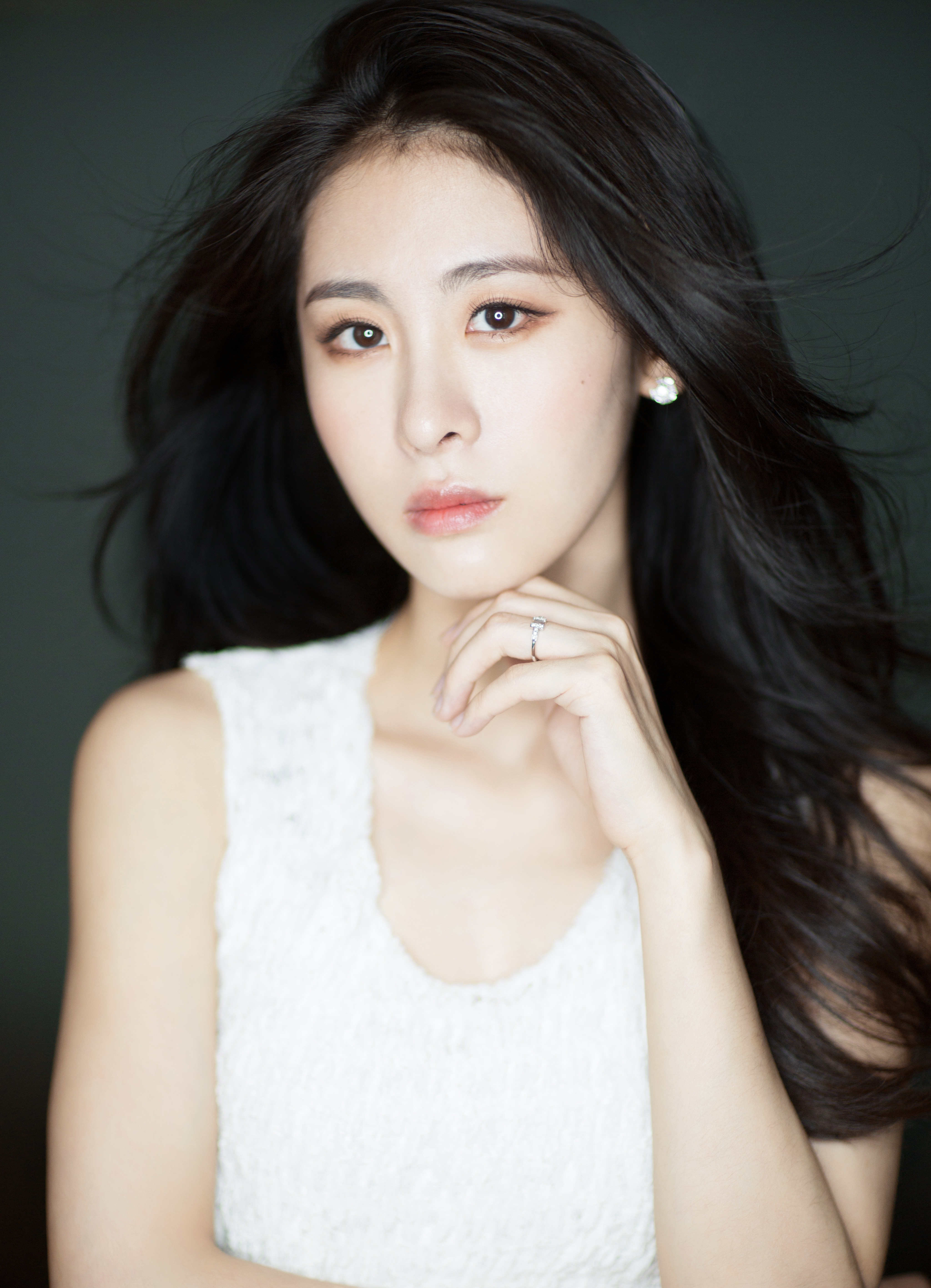 1989年9月10日出生于天津市,中国内地流行乐女歌手,毕业于 a target="