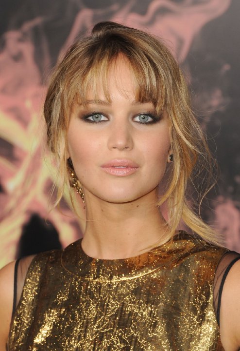 games)改编于美国作家 a target="_blank" href="/item/苏珊·柯林斯