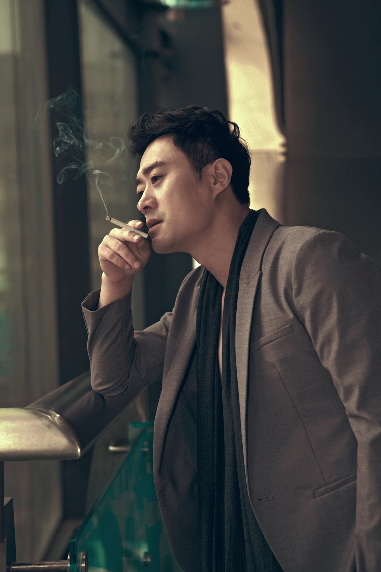  p>刘冠霖,男,从模特做起到如今成熟帅气的大叔,在影视圈里摸打滚爬了