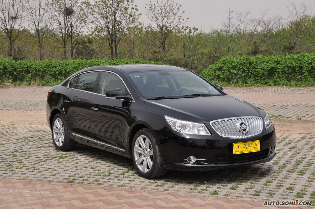 >君越(lacrosse)是上汽通用在2006年2月22日推出的一款全新中高档轿车