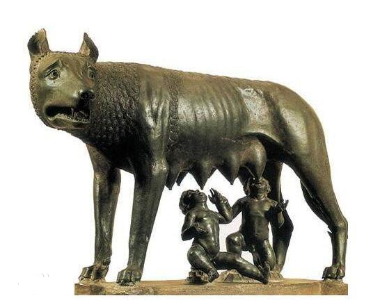 青铜母狼像