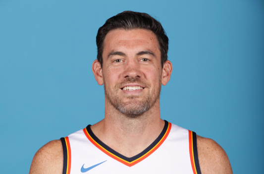  p>尼克·科里森(nick collison),1980年10月26日出生于美国 a target