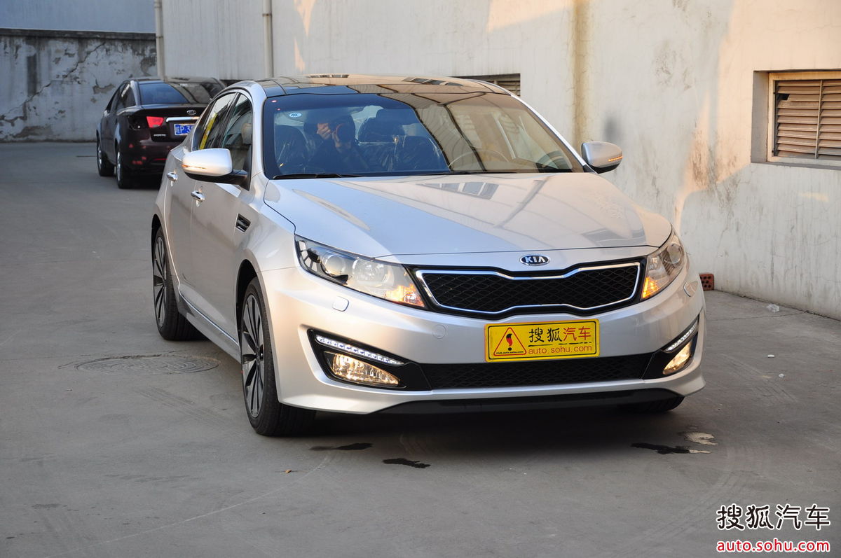 朝鲜汉字转简体:起亚自动车,英文:kia motors