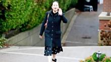 孟晚舟被拘押案再次开庭 脚戴电子镣铐 不卑不亢走进法院
