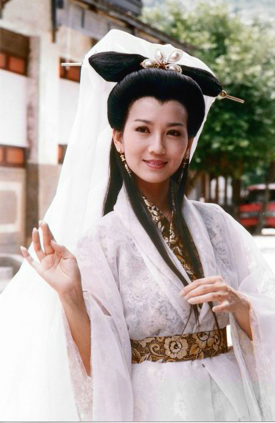 白素贞:中国古代民间爱情传说《 a target="_blank" href="/item/白蛇