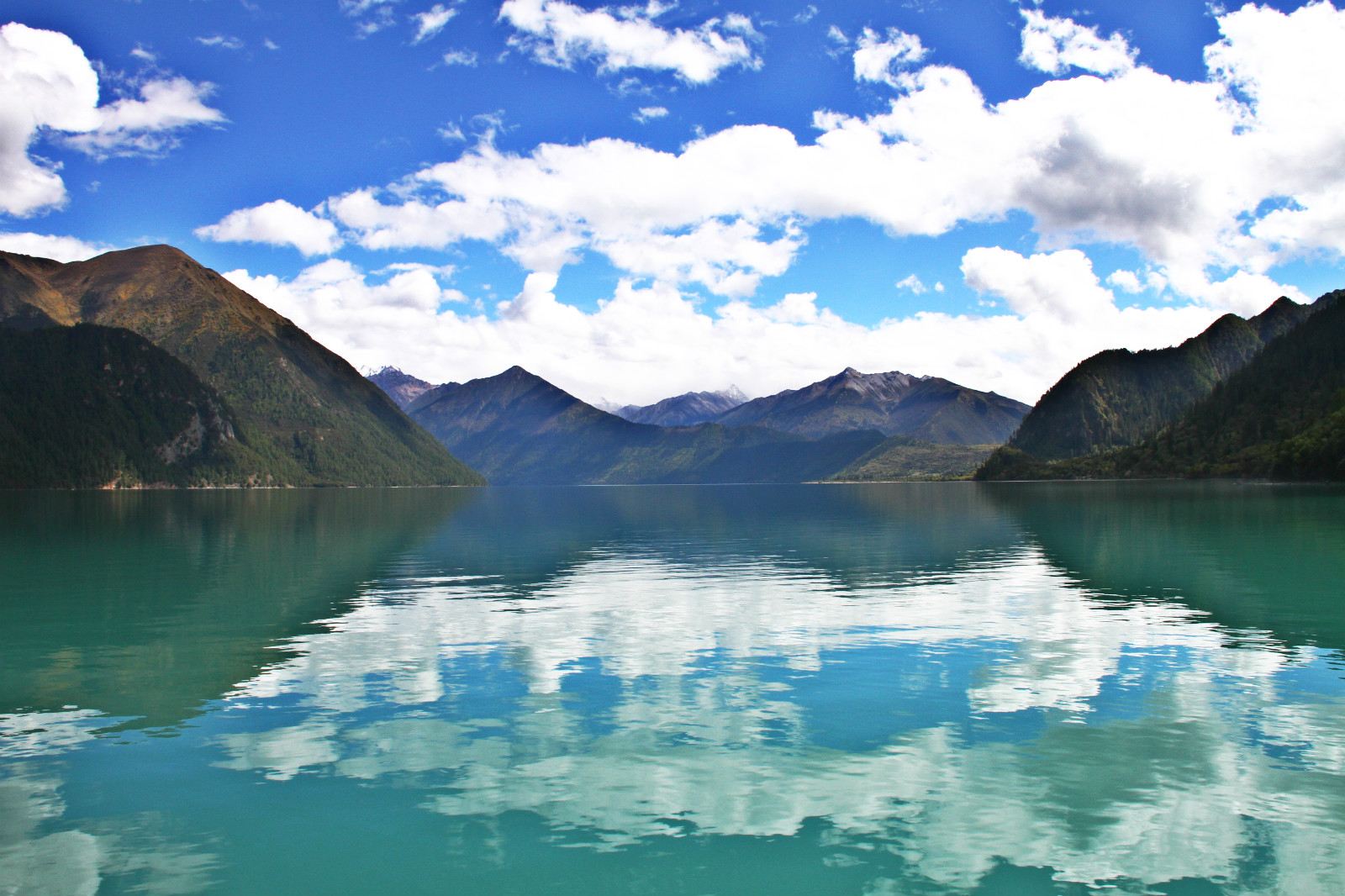  p> a target="_blank" href="/item/巴松措/4