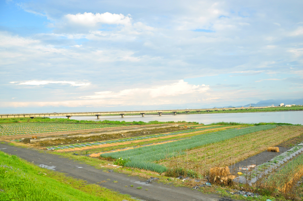  p>宜兰平原,位于台湾岛东北部,宜兰县境内.