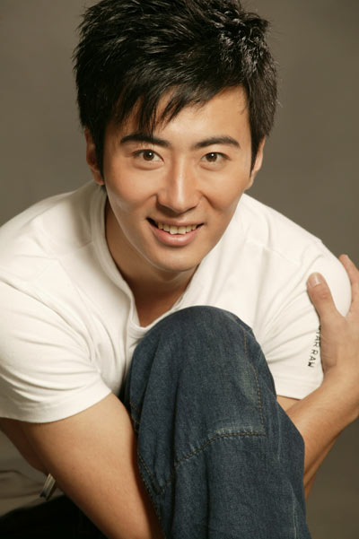 四海养大的,妻子是 a target="_blank" href="/item/白尚武/5686945"