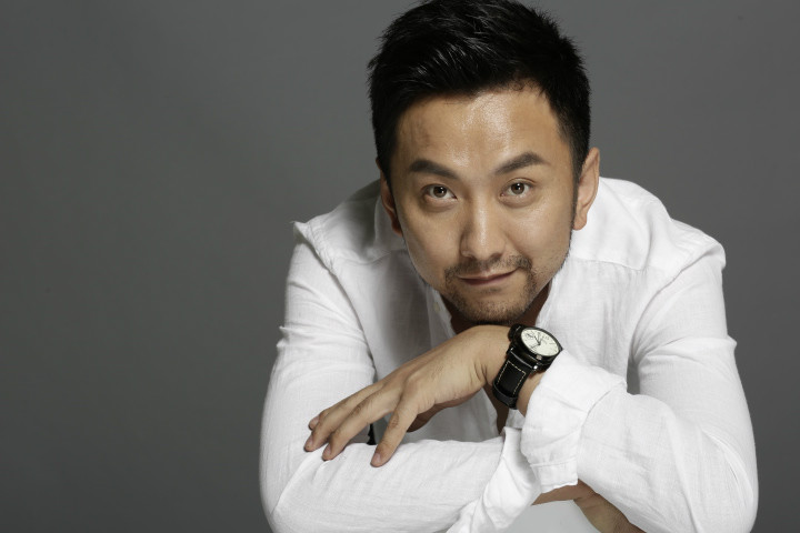  p data-id="gnwkd4vxeg">李华,男,青年演员,毕业于中央戏剧学院2001