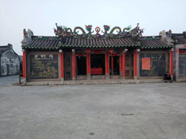 京陇村