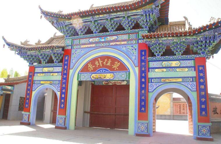  p data-id="gnztul0vns">临泽县香古寺现为2a级旅游景区,坐落在临泽