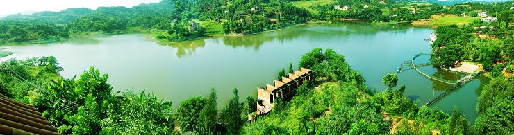  p data-id="gnaxc6o4p8">将军湖,又称大风口水库,位于绥中城西北40