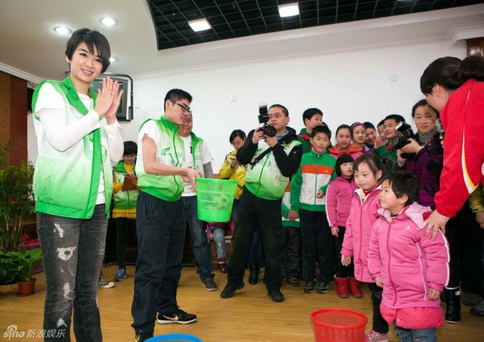 毕业于上海 a target="_blank" href="/item/东方文化学院/5027551"