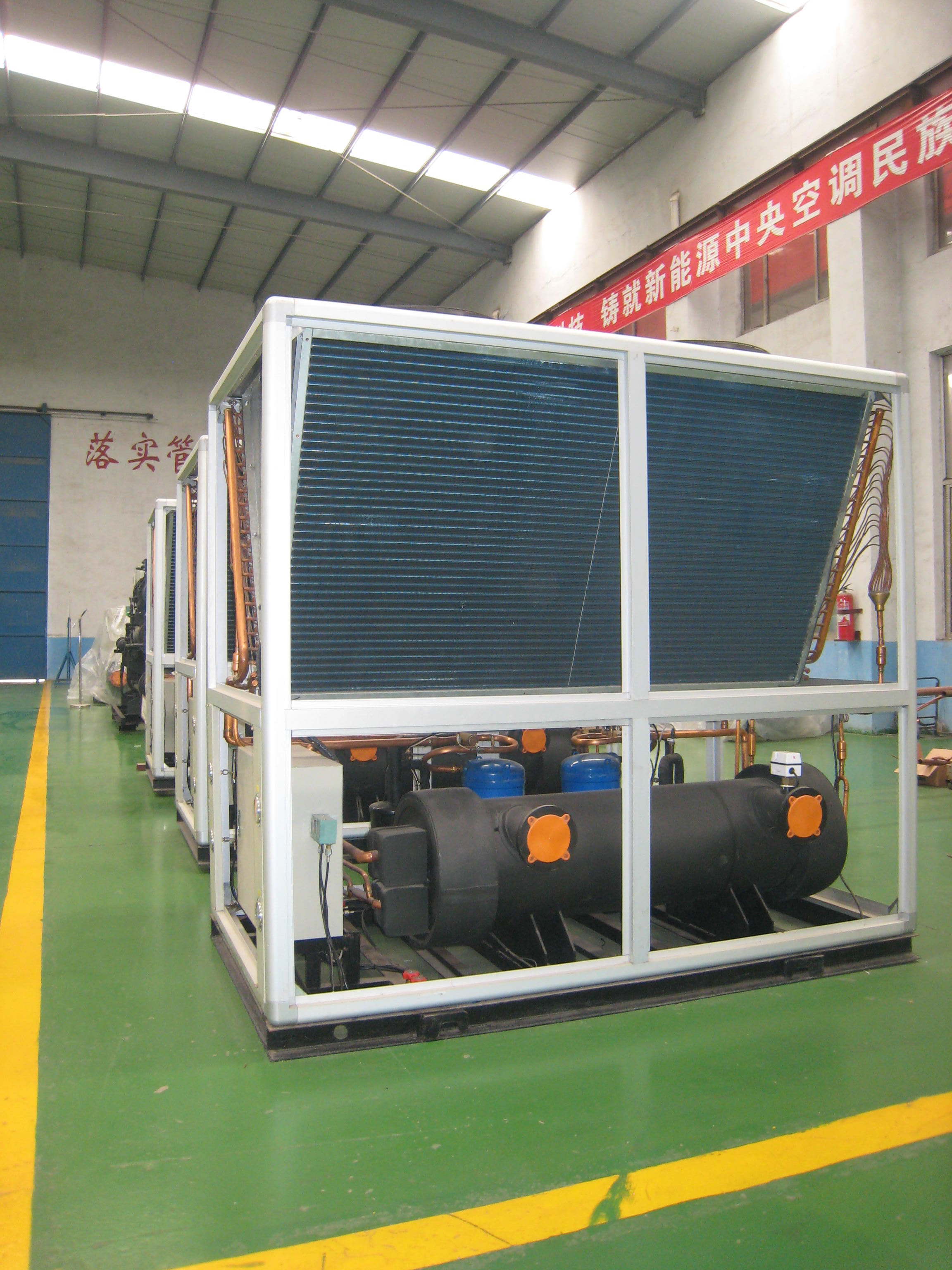 空气源热水机组