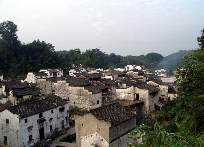 公众投票产生的十大"中国最美的村镇"所产生,他们分别是安徽宏村,重庆