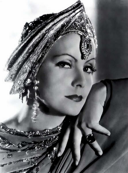  p data-id="gnt7m9kz49">葛丽泰·嘉宝(greta garbo,1905年9月18日