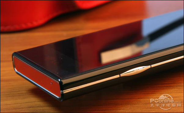 lg新巧克力手机bl40e是一款相当有特点的