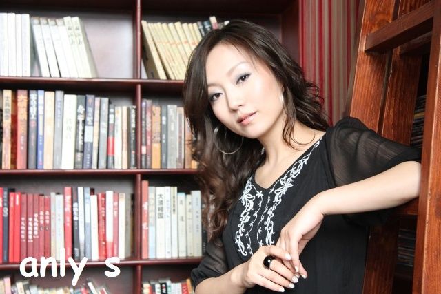  p>索妮,全名 a href="#">常索妮 /a>, a href="#">主持人 /a>, 演员.